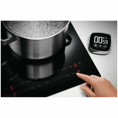 Варочная панель индукционная Electrolux LIT30230C