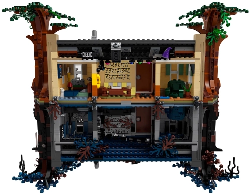 Конструктор LEGO Stranger Things 75810 Очень странные дела